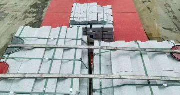 泰安 芝麻白仿形加直形路沿石出货日常