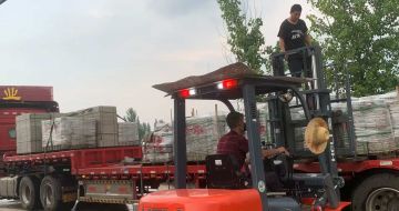 泰安 黄金麻冰裂纹，地铺石装车