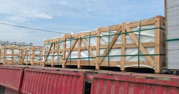 泰安 芝麻白花岗岩地铺石出口专车-泰国游