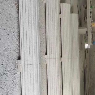 泰安 花岗岩厂家带你看白麻花岗岩门楼大柱柱皮