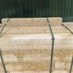 泰安 黄金麻花岗岩石材机切面栏杆料半成品