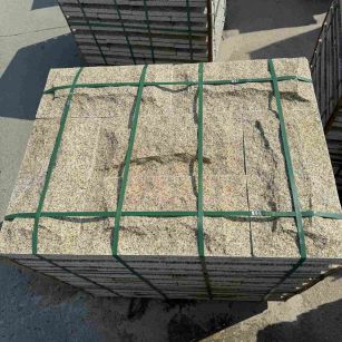 泰安 黄金麻花岗岩石材自然面蘑菇石成品