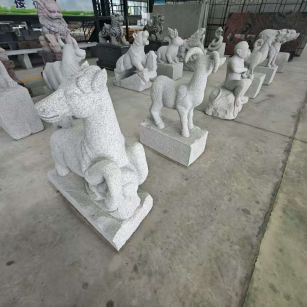 泰安 芝麻白花岗岩造型立体雕刻——十二生肖