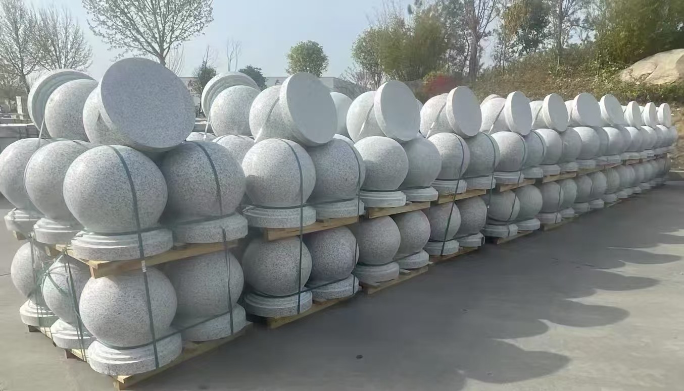 泰安 白麻花岗岩石材圆球，石球，挡车球，隔离球，景观石球，风水球等