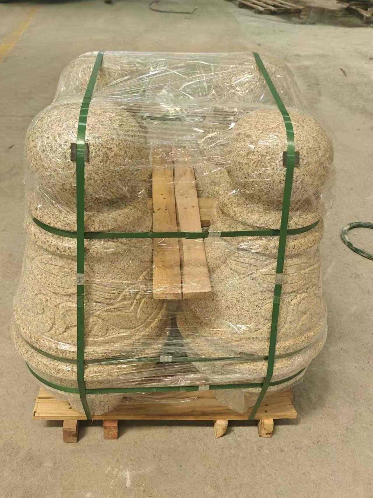 泰安 黄金麻异形定制雕花——棒棒糖挡车柱