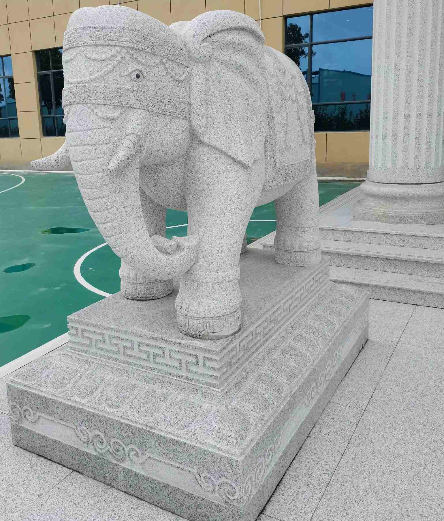 泰安 白麻花岗岩动物异形石雕-大象
