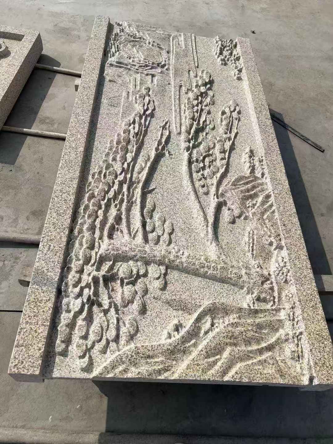 泰安 黄金麻雕刻板浮雕迎客松