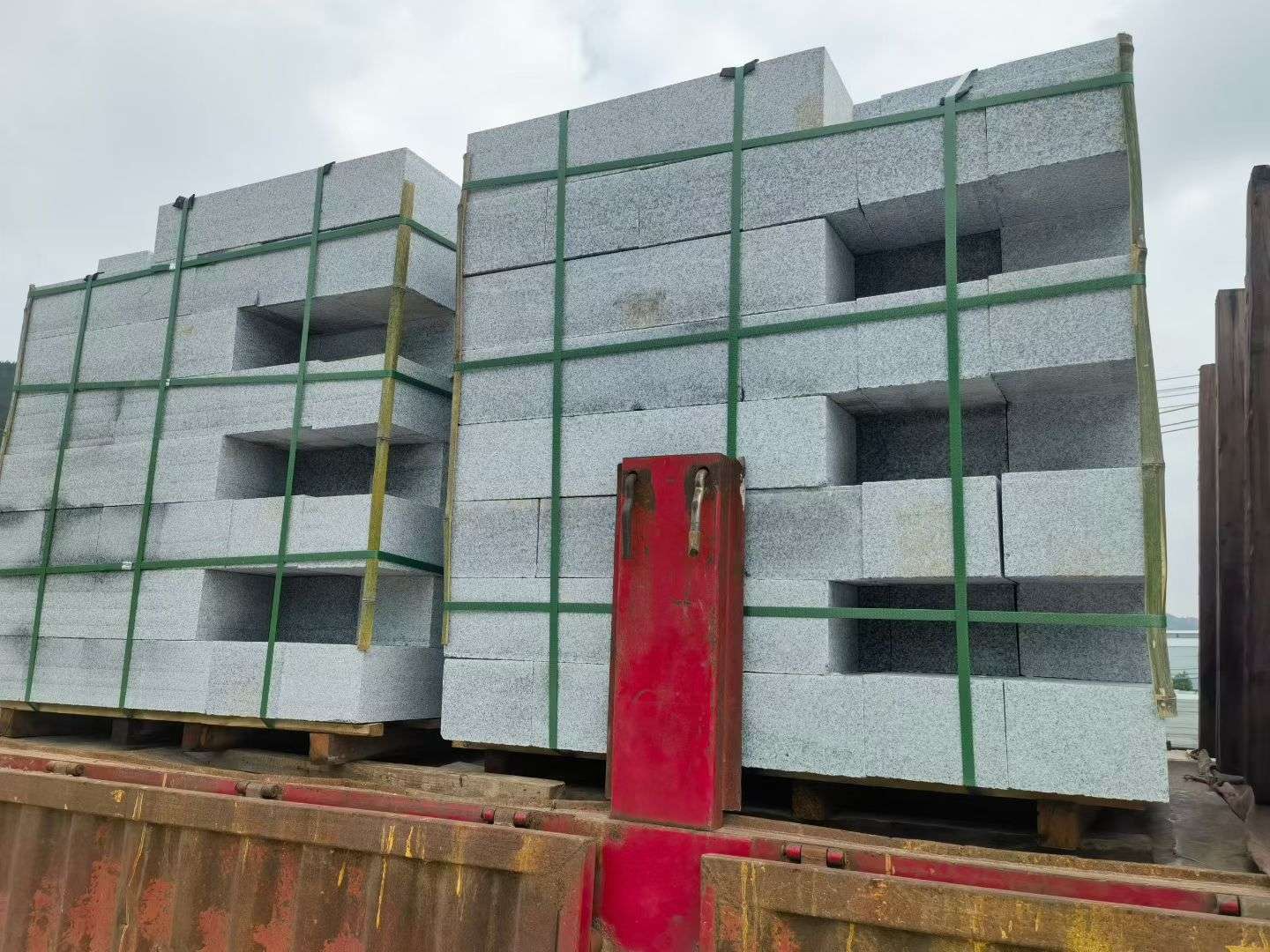 泰安 芝麻白花岗岩路沿石，平石，路侧石，马路牙子，路缘石，立缘石，平缘石等