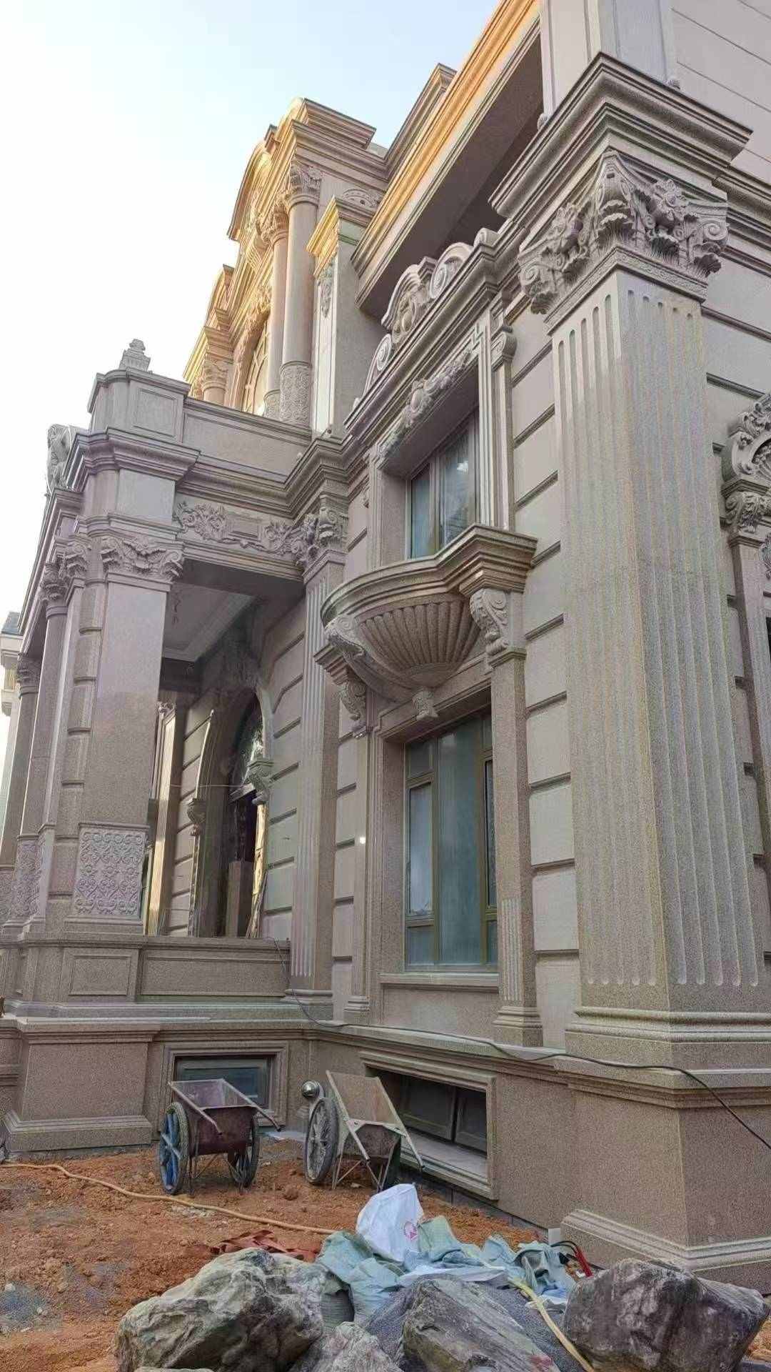 泰安 黄金麻花岗岩光面别墅外墙干挂施工完成