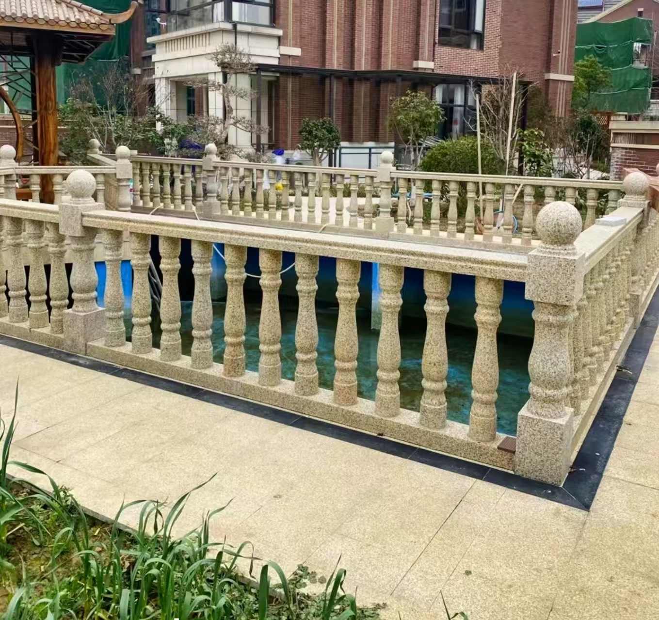 泰安黄金麻花岗岩石材栏杆，扶手，将军柱，花瓶柱