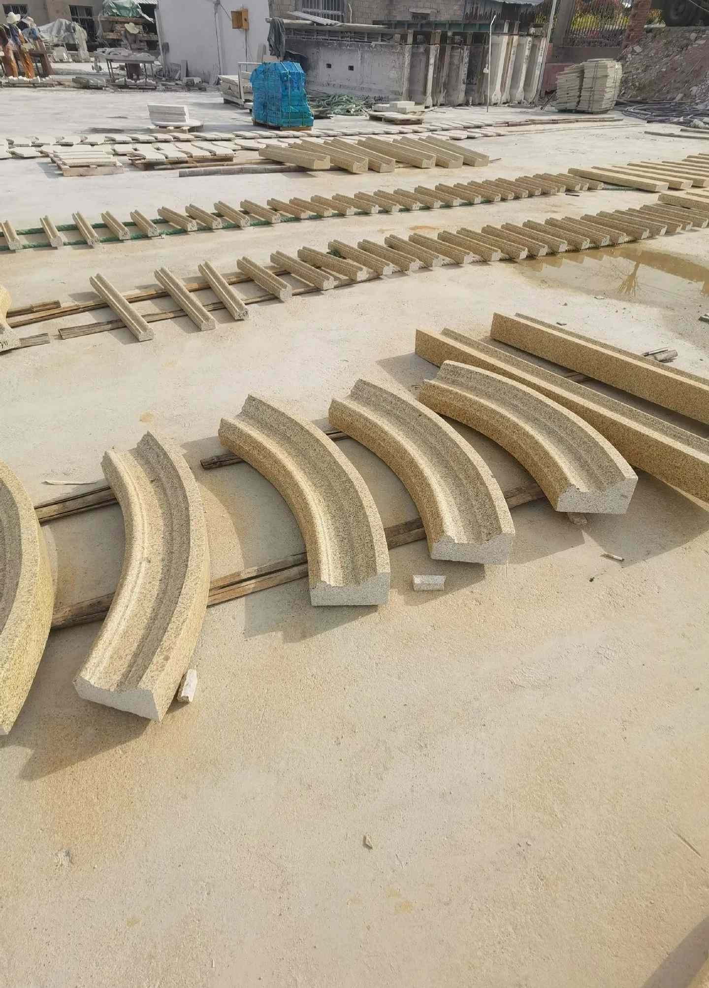 泰安 黄金麻花岗岩别墅线条