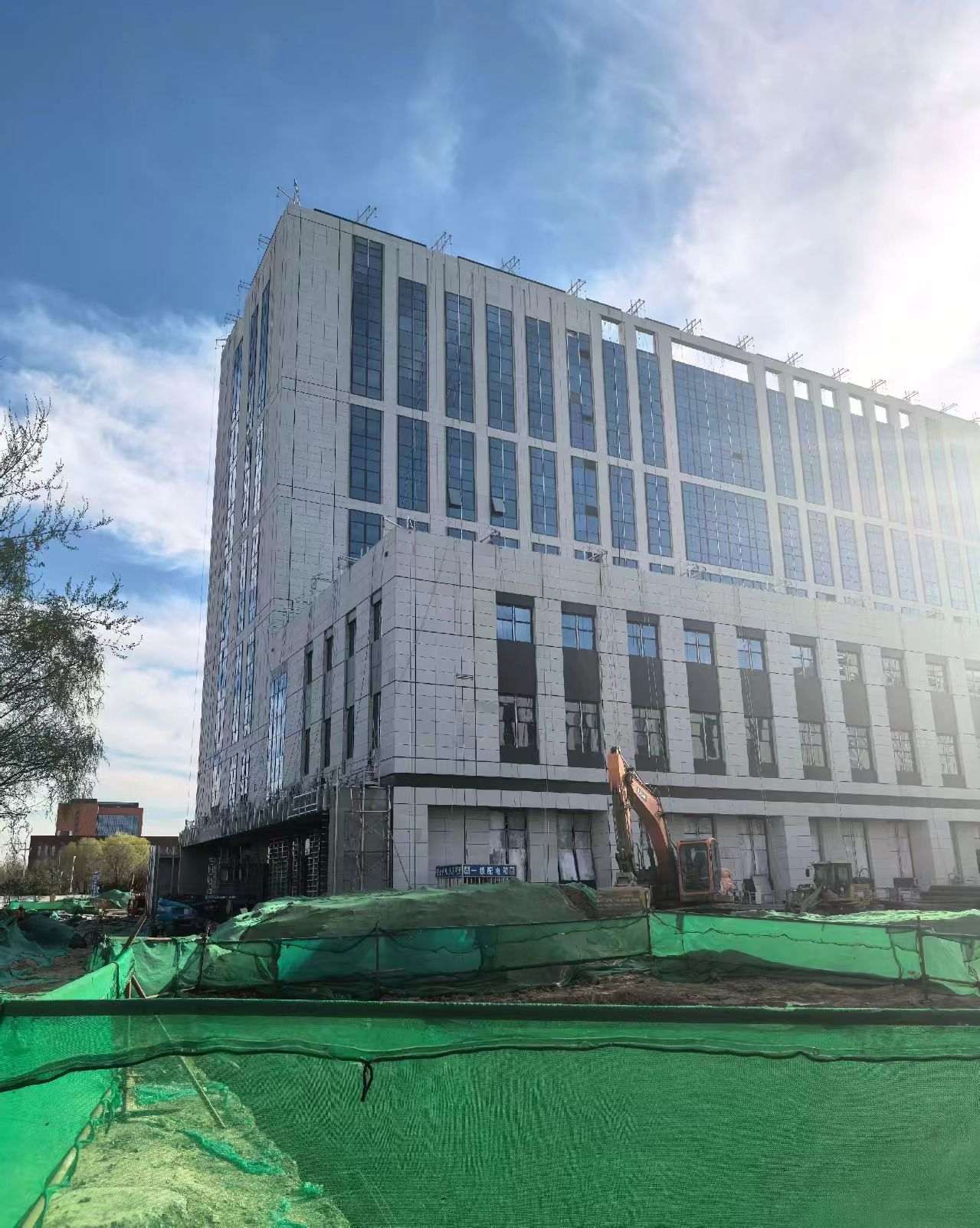 泰安 白麻花岗岩石材外墙干挂