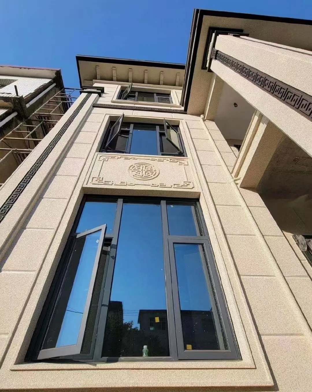 泰安 黄金麻荔枝面别墅外墙干挂效果展示